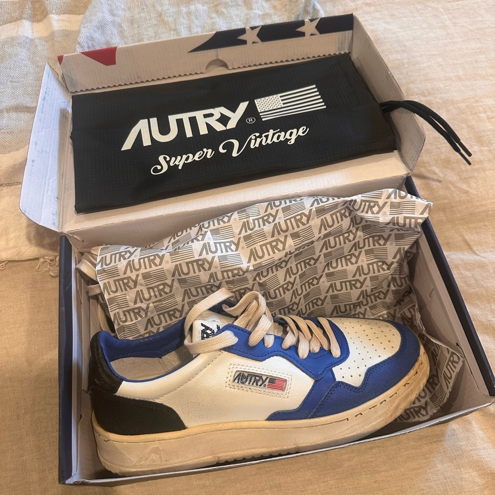 Autry Leather Sneakers